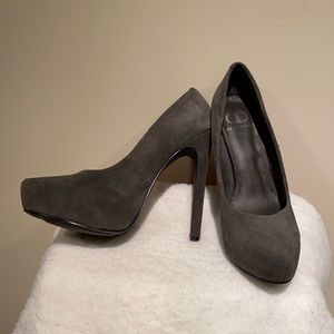 Brette kelsi dagger heel